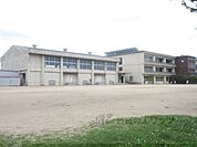 高宮小学校まで300メートル