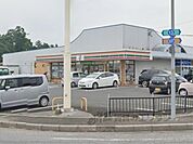 セブンイレブン　甲良尼子店まで900メートル
