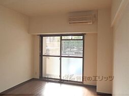 JR東海道・山陽本線 草津駅 徒歩10分の賃貸マンション 1階1Kのリビング/ダイニング