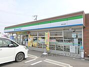 ファミリーマート　武佐北店まで2900メートル