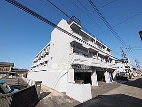 フレグランス伊勢 202 ｜ 佐賀県佐賀市伊勢町（賃貸マンション1DK・3階・42.35㎡） その1