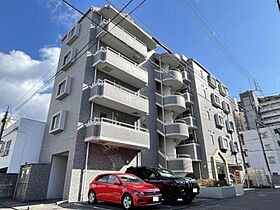 ラプラージュ緑町 302 号室 ｜ 愛媛県松山市緑町1丁目（賃貸マンション1LDK・3階・40.59㎡） その1