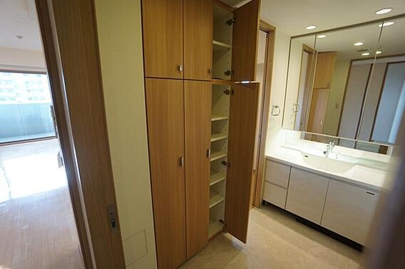 クレアホームズ松山三番町_内装_14