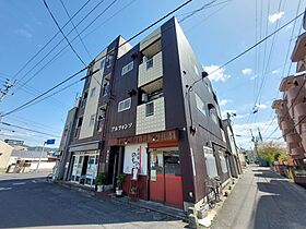 アルフォンソ井上 202 号室 ｜ 愛媛県松山市此花町（賃貸マンション1K・2階・24.04㎡） その1