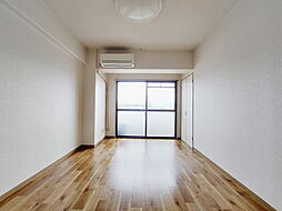 グランドメゾン 701 号室 7階4DKのリビング/ダイニング