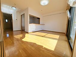 シャティーヌ道後 302 号室 3階3LDKのリビング/ダイニング