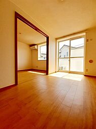 シャルマン牛渕 B203 号室 2階2DKのリビング/ダイニング