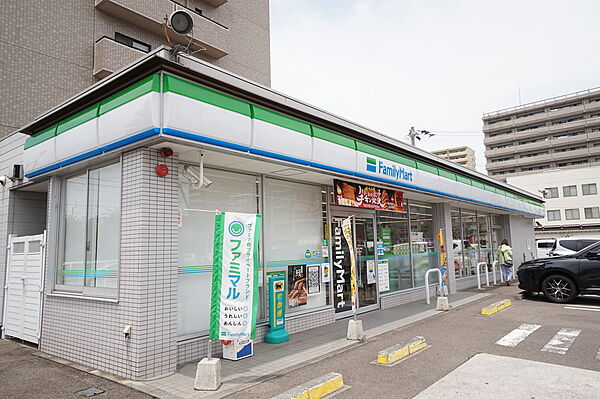 画像26:ファミリーマート 松山竹原店