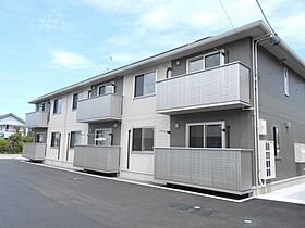 リヴェール南吉田 C101 号室 ｜ 愛媛県松山市南吉田町（賃貸アパート1LDK・1階・44.75㎡） その1