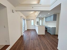 ベルデュール土居田Ｆ棟 F-2 号室 2階2LDKのリビング/ダイニング