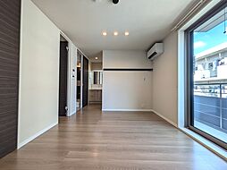 リコリス中一万 301 号室 3階ワンルームのリビング/ダイニング