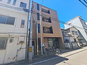 友愛ビル 202 号室 ｜ 愛媛県松山市勝山町1丁目（賃貸マンション1R・2階・27.00㎡） その1