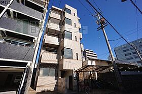 プラスパ本町 301 号室 ｜ 愛媛県松山市萱町6丁目（賃貸マンション1K・3階・36.30㎡） その1