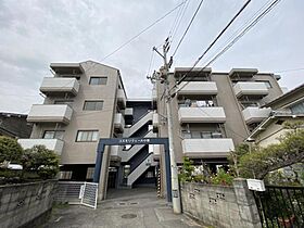 コスモリヴェール小栗 203 号室 ｜ 愛媛県松山市小栗7丁目（賃貸マンション1LDK・2階・52.78㎡） その1