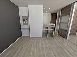 ＬＡＹＯＶＥＲ 203 号室 2階1LDKのリビング/ダイニング