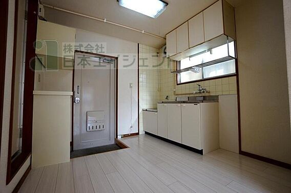 梅岡ビル_内装_1