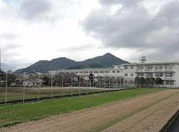 画像21:菅生中学校(1、400m)