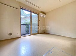 サンハウス中央 102 1階ワンルームのリビング/ダイニング