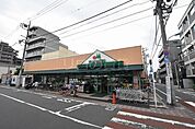 マルエツ　西糀谷店 742m