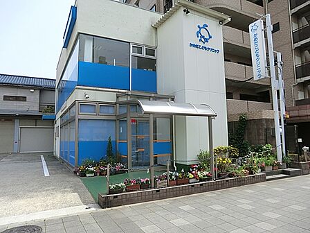 かめだこどもクリニック 110m