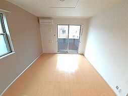 ソレイユフィールドIII 1階1LDKのリビング/ダイニング