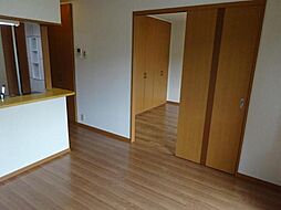 エスポアールさくら 1階2LDKのリビング/ダイニング