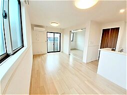 ベルク　ムント 2階2LDKのリビング/ダイニング