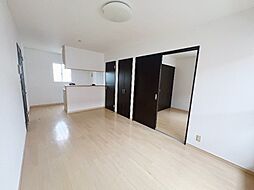 唐津タウンハウスE 2階1LDKのリビング/ダイニング