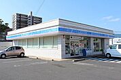 ローソン 佐賀伊万里駅前店 560m