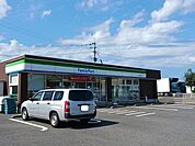 ファミリーマート 伊万里二里店 2200m