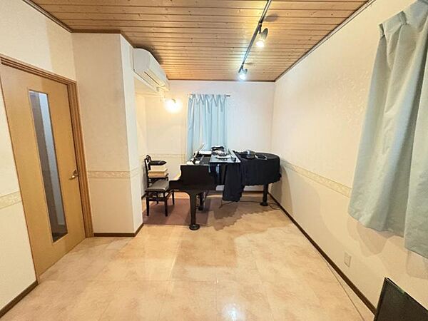 室内