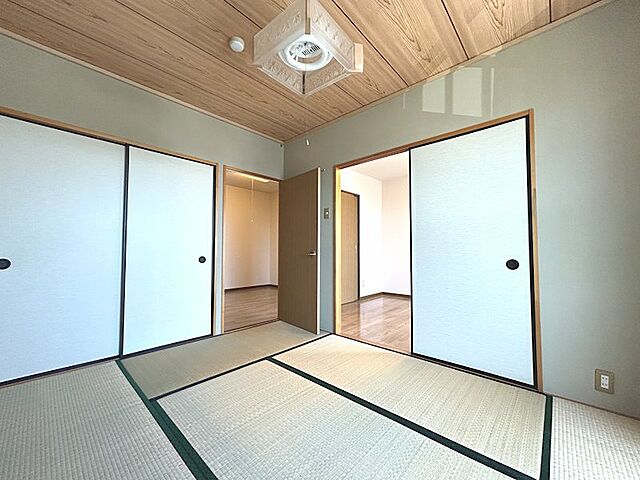 寝室