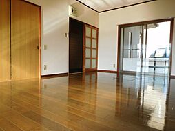 羽場坂戸建 4LDKのリビング/ダイニング