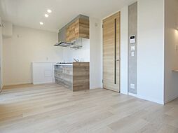 フレグランスホワイトハーベストB 2階1LDKのリビング/ダイニング