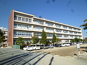 飯田市立丸山小学校（808m）
