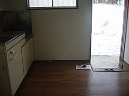 サンシャイン泉 1階2Kのリビング/ダイニング