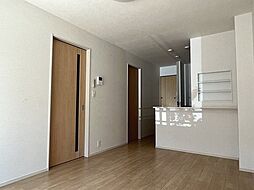 le Printemps II 1階1LDKのリビング/ダイニング