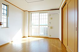 サンリットヒルズB 203 2階2LDKのリビング/ダイニング