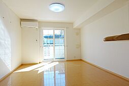 ジュウェ　デ　ボヌール 102 1階ワンルームのリビング/ダイニング