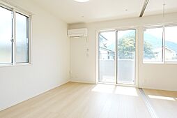 プレジール 101 1階2LDKのリビング/ダイニング