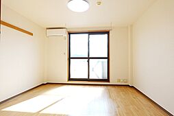 ソレアードスール 202 2階1Kのリビング/ダイニング