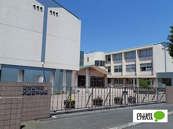 画像22:中学校「富士宮市立大富士中学校まで1557m」