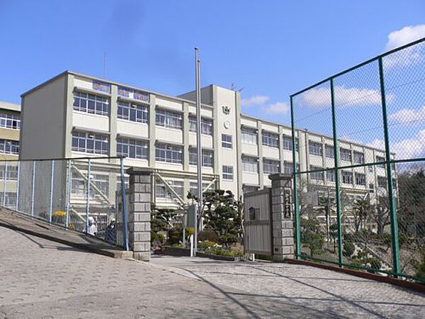 画像15:【中学校】 神戸市立伊川谷中学校まで1143ｍ