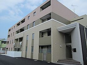 ブロッサムズ・スクエア 103 ｜ 兵庫県神戸市西区伊川谷町潤和1465番地の6（賃貸マンション1LDK・1階・50.49㎡） その1