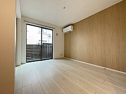 アテレーゼＯＮＥ三川 102 1階1LDKのリビング/ダイニング