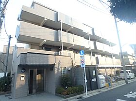 ベルコリーヌ  ｜ 東京都世田谷区粕谷4丁目6-10（賃貸マンション1K・3階・24.32㎡） その1