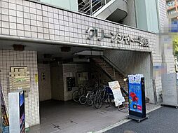 4 / 9