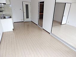 メゾン・エトワール 4階2LDKのリビング/ダイニング