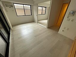 Ｒ−ＣＯＵＲＴ泉 4階1LDKのリビング/ダイニング