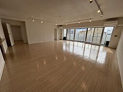 レジディア東桜II 6階2LDKの室内